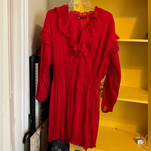 Red Ruffled dress - Picture 4 of 4